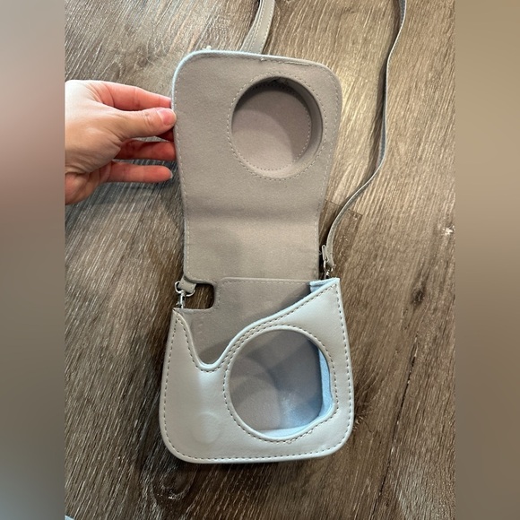 NWOT Grey Instax Mini Camera Case - Picture 3 of 4